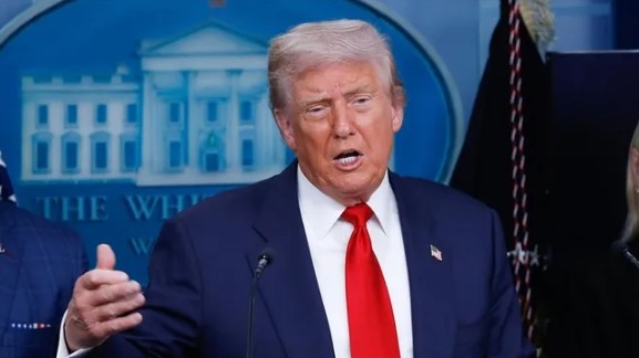 ABD Basınından çarpıcı iddia: Trump'ın özel temsilcisi Pehlevi ile görüştü!